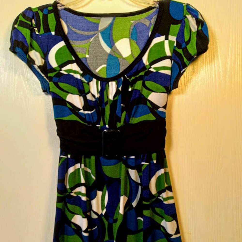 Short Sleeve Baby Doll Top that ties in the back